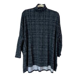 LuLaRoe Elsa Boxy Long Sleeve Turtleneck